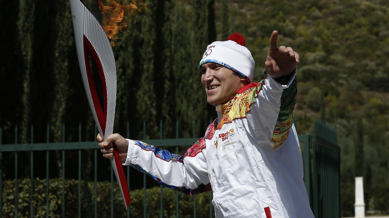 Aleksandrs Ovečkins ar Soču olimpisko lāpu
Foto: AP / Scanpix