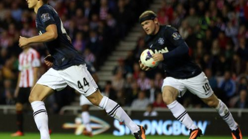 Adnans Januzajs un Veins Rūnijs
Foto: AFP/Scanpix