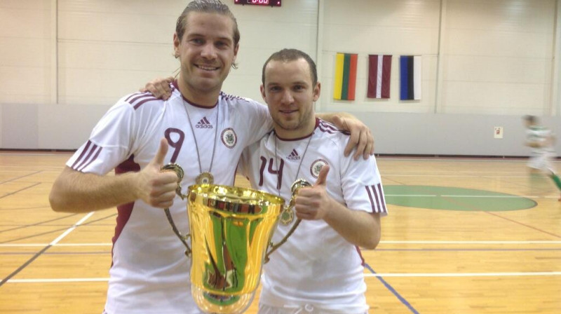 Latvijas telpu futbola izlase uzvar 2013.gada Baltijas kausa izcīņā
Foto: Latvijas Futbola federācijas oficiāls "Twitter" konts