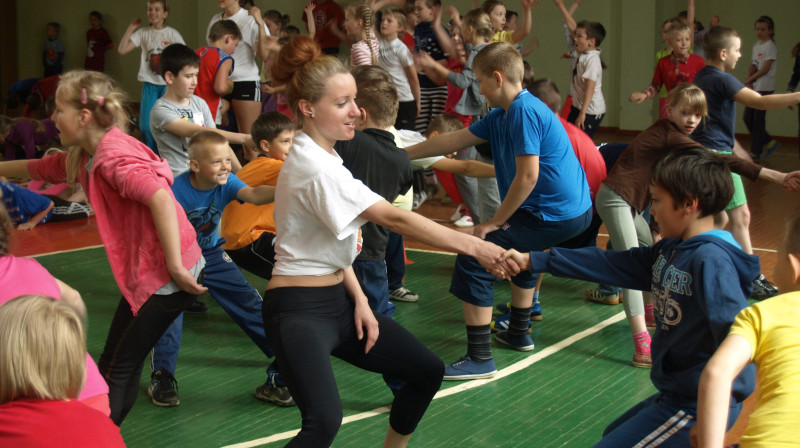 BK “Jēkabpils” karsējmeitenes aizvadīja aktīvu dienu biedrības “Veselībai un attīstībai” rīkotajās fitnesa nodarbībās Jēkabpils pamatskolā.
Foto: bkjekabpils.lv