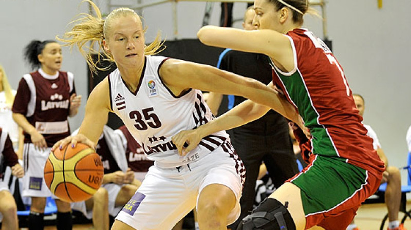 Debitante Kate Krēsliņa valstsvienības sastāvā dosies arī uz spēli Igaunijā.
Foto: FIBAEurope/Romāns Kokšarovs.