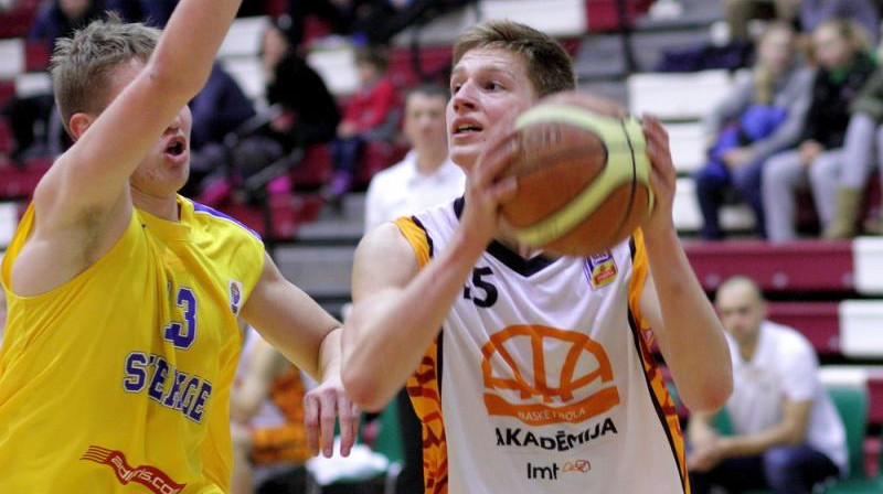 Rinalds Mālmanis: 13 punktu Latvijas U18 izlases labā Baltijas kausa izcīņas spēlē ar Zviedriju.
Foto: basket.ee