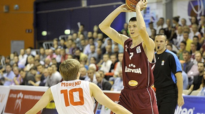 Rodions Kurucs un Latvijas U16 izlase: pirmais Eiropas fināls
Foto: Romāns Kokšarovs