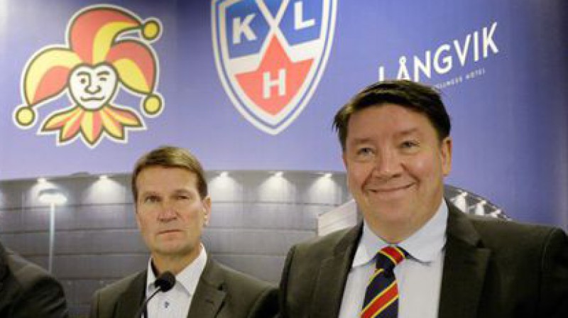 "Jokerit" galvenais treneris Erka Vesterlunds un ģenerālmenedžeris Jari Kurri 
Foto: hs.fi