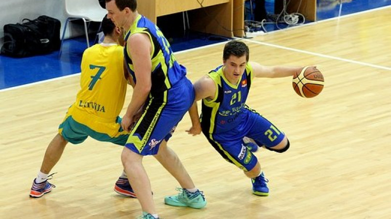 Ventspils čempionāta spēlētājiem pirmo reizi būs iespēja piedalīties Aldaris LBL Zvaigžņu spēles tālmetienu konkursā
Foto: Ģirts Staris, ventasbalss.lv