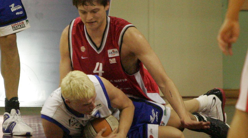 Pirms 20 gadiem mačā starp Ventspils un Barons tika izcīnīta pārliecinošākā uzvara LBL finālspēļu vēsturē.
foto: Romāns Kokšarovs (Sporta Avīze)