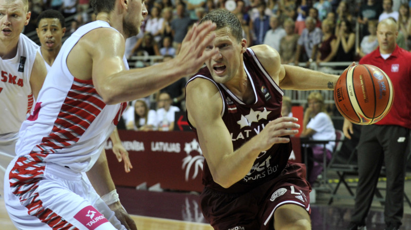 Jānis Strēlnieks: 21 punkts spēlē ar Vācijas izlasi.
Foto: basket.lv