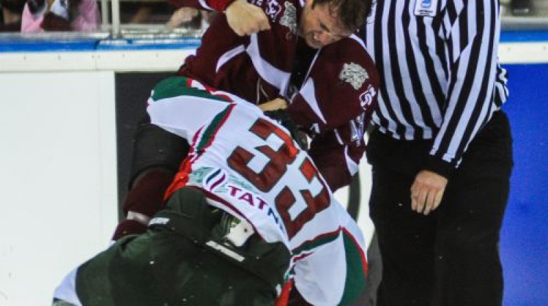 Pārbaudes spēlē Tims Sestito nodeva vēstījumu Kazaņas "Ak Bars": mūsu līderiem pāri nedarīs
Foto: Gints Ivuškāns, f64