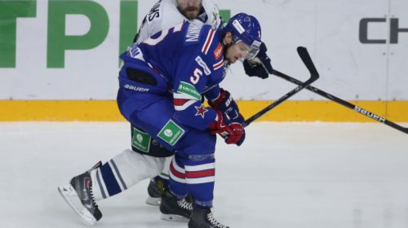 Mārtiņš Karsums pret Romānu Rukavišņikovu
Foto: ITAR-TASS/Scanpix