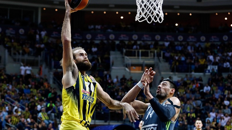 Viens no "Fenerbahce Ulker" līderiem Luidži Datome 
Foto: euroleague.net