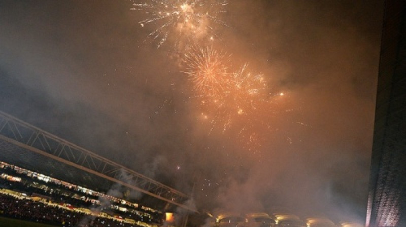 Salūts par godu atvadu spēlei no "Stade de Gerland"
Foto: OLweb.fr