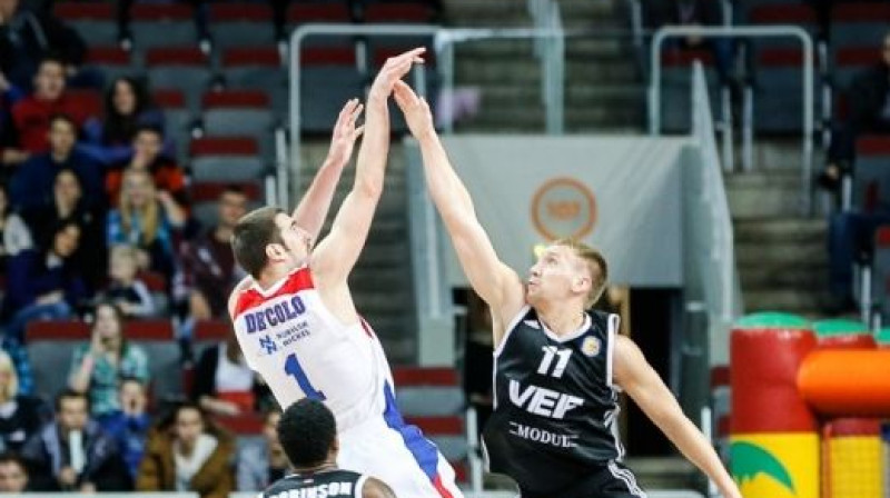 Nando De Kolo un Artūrs Strēlnieks 
Foto: Mikus Kļaviņš, vefriga.com