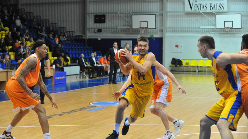 Kapteinis Kristaps Janičenoks turnīru pabeidza kā komandas rezultatīvākais spēlētājs.

foto: bkventspils