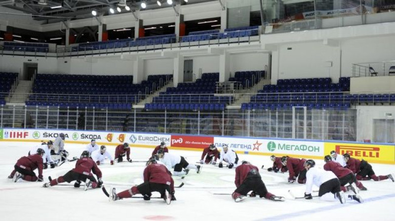 Latvijas izlase aizvadījusi pirmo treniņu Maskavā
Foto: Romāns Kokšarovs/f64