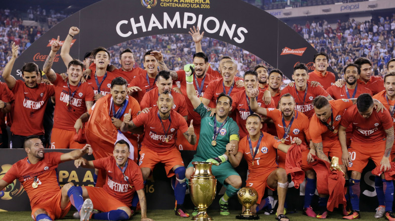 Divkārtējie "Copa America" čempione - Čīle 
Foto: AP/Scanpix