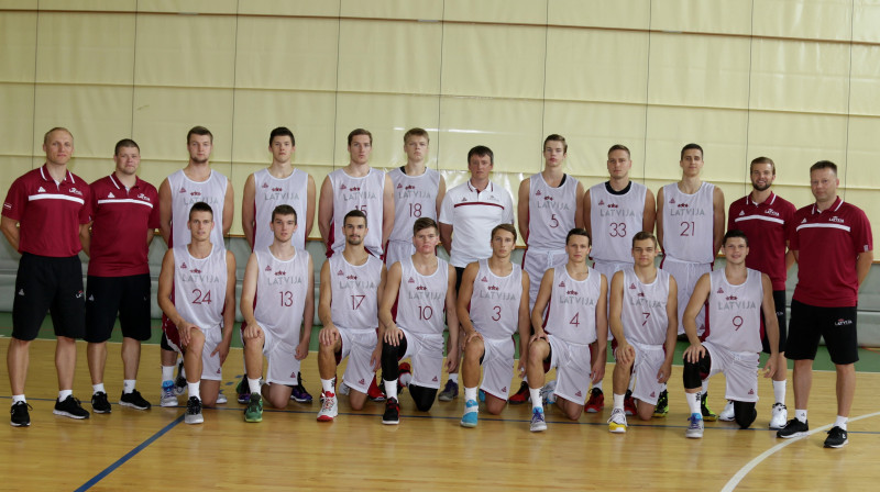 Latvijas U20 izlase treniņnometnē Madonā.
Foto: Agris Veckalniņš