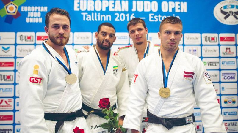 Aigars Mīlenbergs (pirmais no labās) uz goda pjedestāla Tallinā notiekošajā Eiropas kausa posmā džudo
Foto: European Judo Union