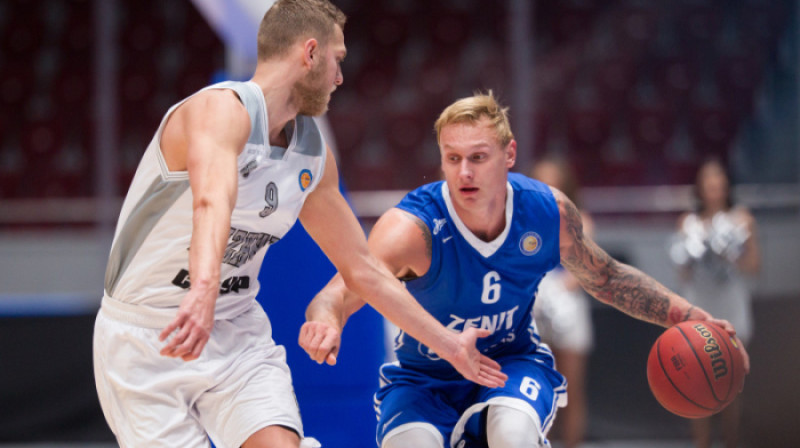 Jānis Timma: 33 punkti un 10 atlēkušās bumbas Eirokausa spēlē
Foto: basket.fc-zenit.ru