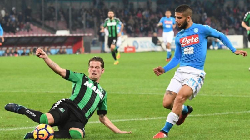 Lorenso Insinje (pa labi) mačā pret "Sassuolo"
Foto: AP/Scanpix