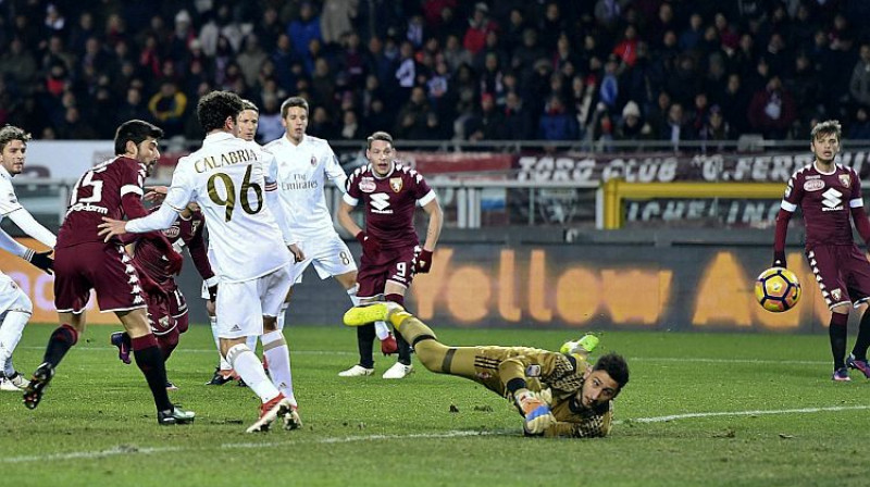 Andrea Beloti pārspēj Džanluidži Donnarumu
Foto: AP/Scanpix