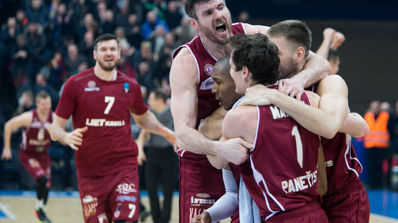 "Lietkabelis" pēc uzvaras metiena 
Foto: kavolelis.lt