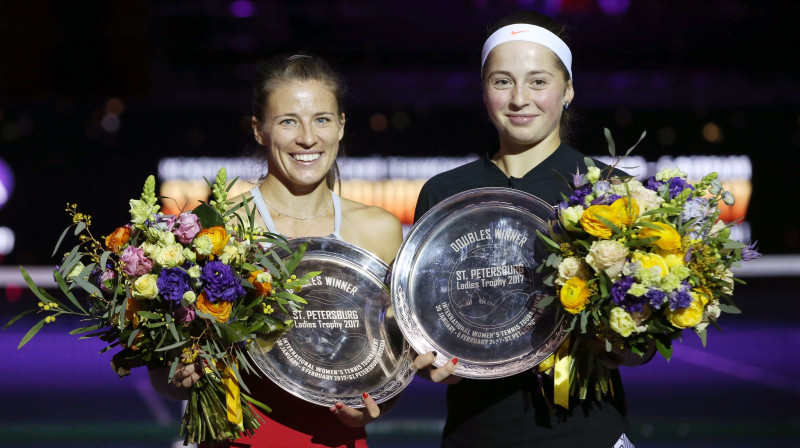 Alicja Rosolska un Aļona Ostapenko 
Foto: TASS/Scanpix