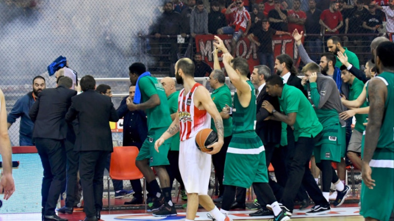 "Panathinaikos" skrien uz ģērbtuvēm