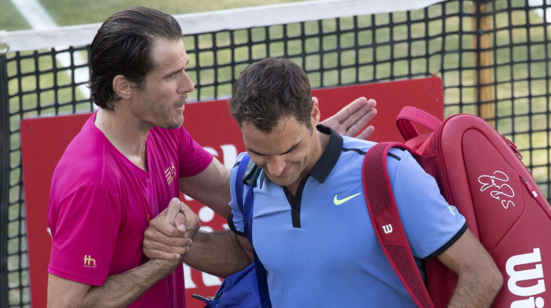 Tomijs Hāss un Rodžers Federers Štutgartē
Foto: AFP/Scanpix