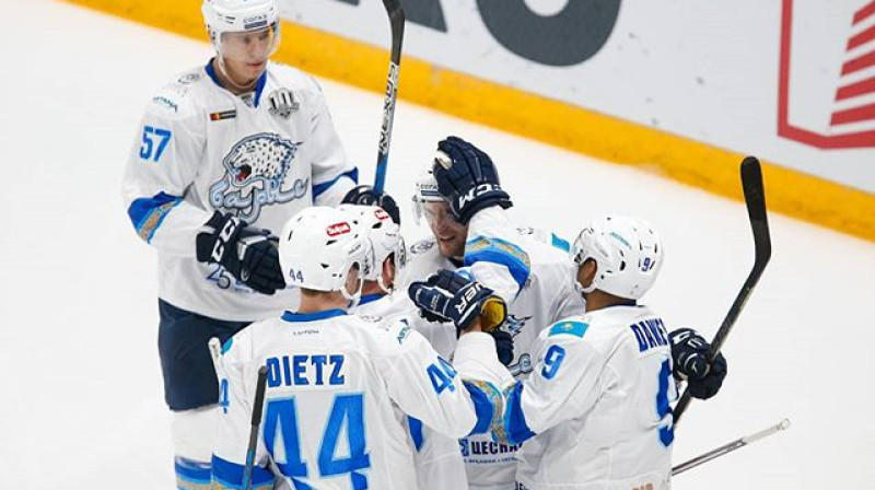 Astanas ''Barys'' hokejisti līksmo
Foto: www.hcbarys.kz