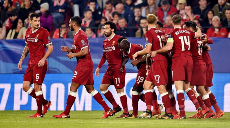 "Liverpool" futbolisti pēc vārtu guvuma
Foto: AFP/Scanpix