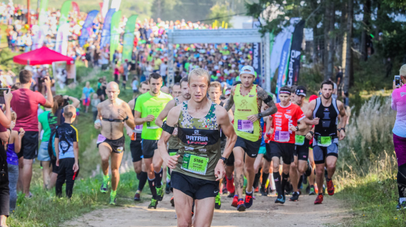 Starts Lūša un Buka distancēs.Foto: Mareks Gaļinovskis