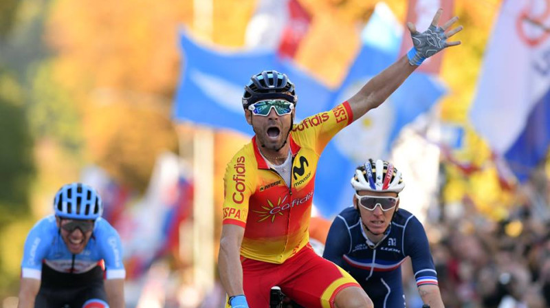 Alehandro Valverde triumfē pasaules čempionātā
Foto: Movistar komandas foto resurss