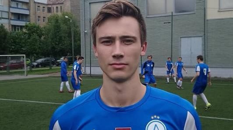 Aleks Berkolds treniņā Rīgā. Foto: FK "Aliance"