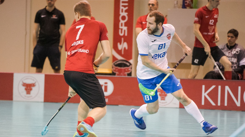 Miķelis Dravnieks (#81) šosezon paspējis uzspēlēt gan "Ķekavas", gan "Valmieras" komandu rindās
Foto: Floorball.lv