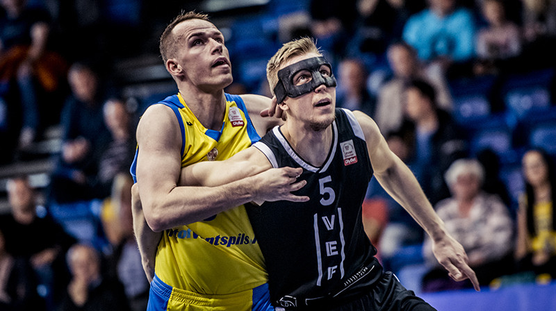 Māris Gulbis un Mareks Mejeris. Foto: BK Ventspils