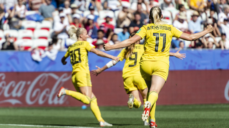 Zviedrijas futbolistes līksmo. Foto: SIPA/Scanpix