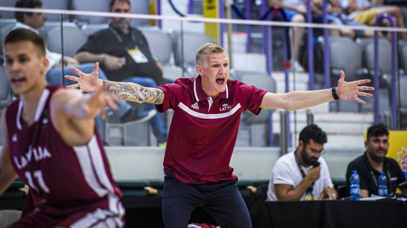 Latvijas U20 izlases galvenais treneris Kristaps Zeids. Foto: FIBA