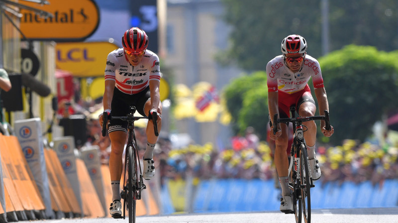 Toms Skujiņš (no kreisās)
Foto:Trek - Segafredo komandas arhīvs