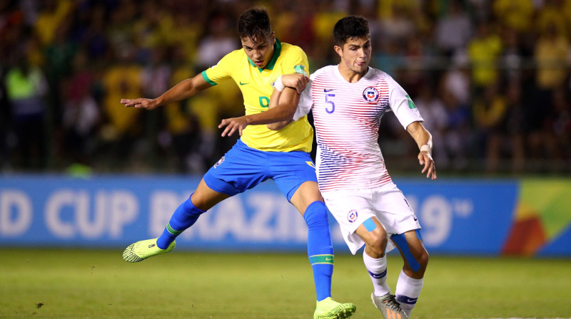 Epizode no Brazīlijas un Čīles U17 izlašu spēles. Foto: fifa.com