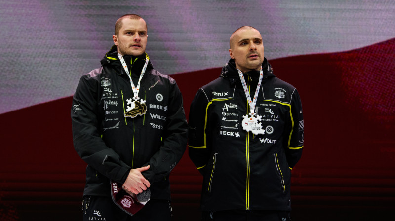 Matīss Miknis un Oskars Ķibermanis. Foto: Viesturs Lācis/bobslejs.lv