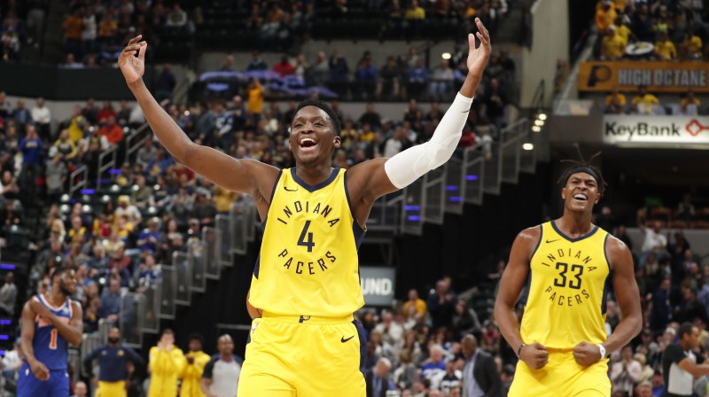 Viktors Oladipo un Mailzs Tērners. Foto: USA Today Sports/Scanpix