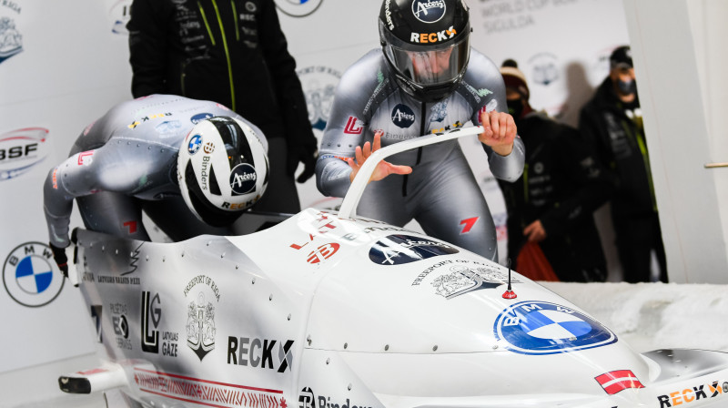 Dāvis Kaufmanis startā. Foto: Viesturs Lācis/bobslejs.lv