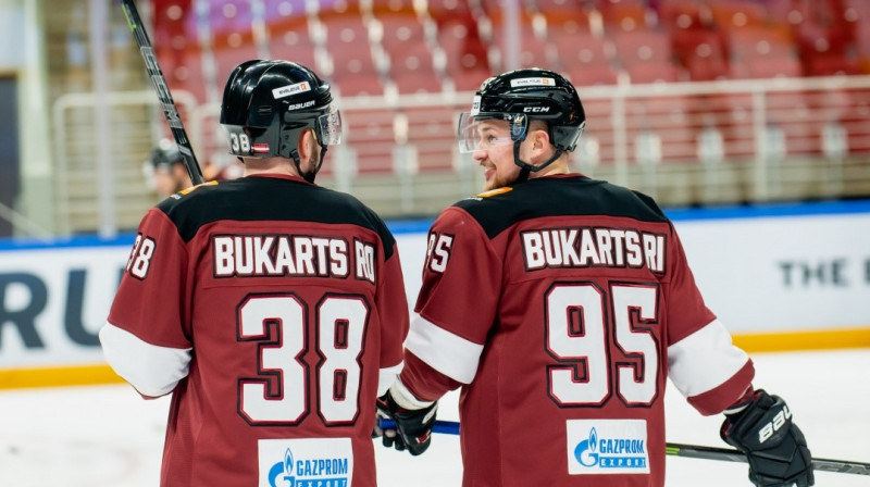 Brāļi Bukarti. Foto: Kaspars Volonts/dinamoriga.lv