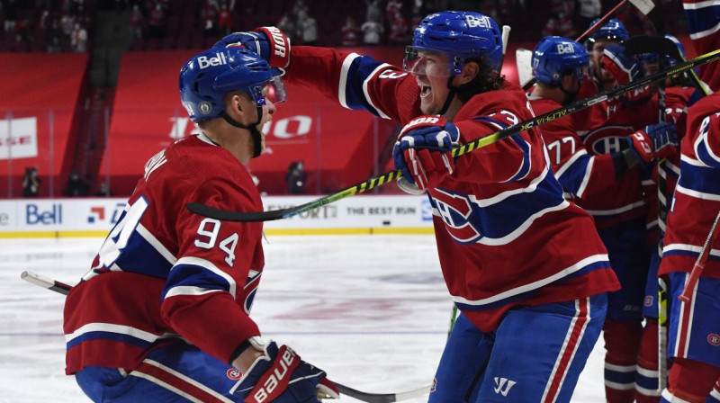 Korijs Perijs un Tailers Tofoli pēc Monreālas "Canadiens" uzvaras. Foto: Eric Bolte/USA Today Sports/Scanpix