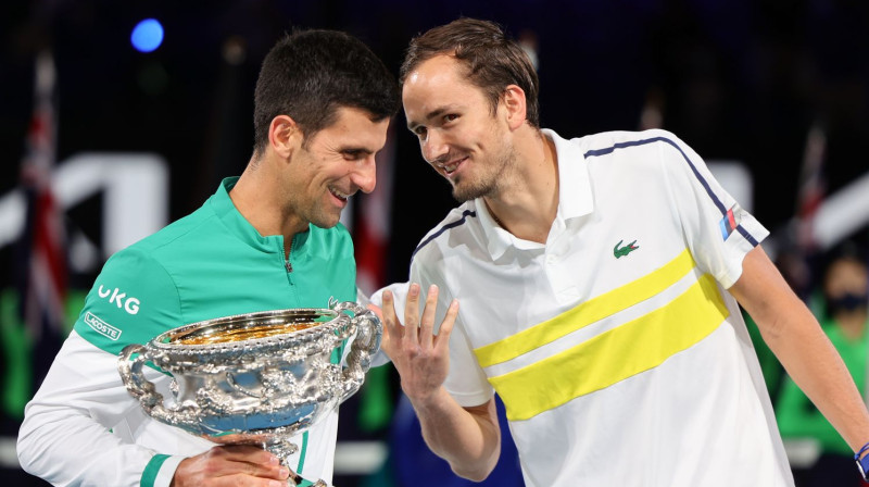 Novaks Džokovičs šogad Daniilu Medvedevu uzvarēja "Australian Open" finālā. Foto: Zuma Press/Scanpix