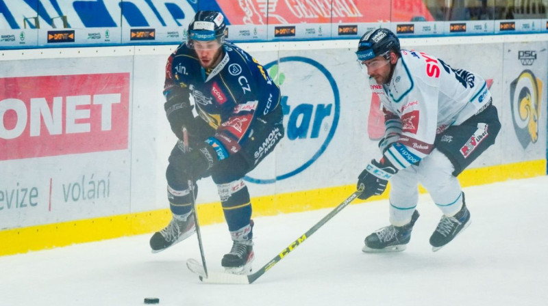 Patriks Zabusovs spēlē pret Liberecas "Bílí Tygři". Foto: Vojtěch Gargulák/beranizlin.cz