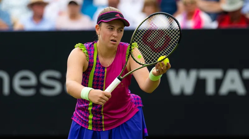 Aļona Ostapenko. Foto: wtatennis.com