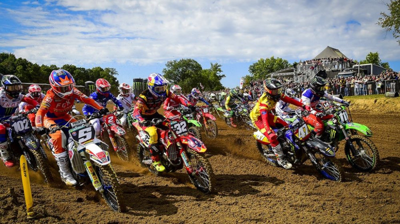 MX2 brauciena starts. Foto: mxgp.com