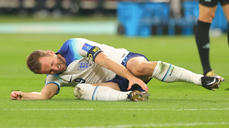 Harijs Keins pēc savainojuma gūšanas. Foto: SIPA/Scanpix