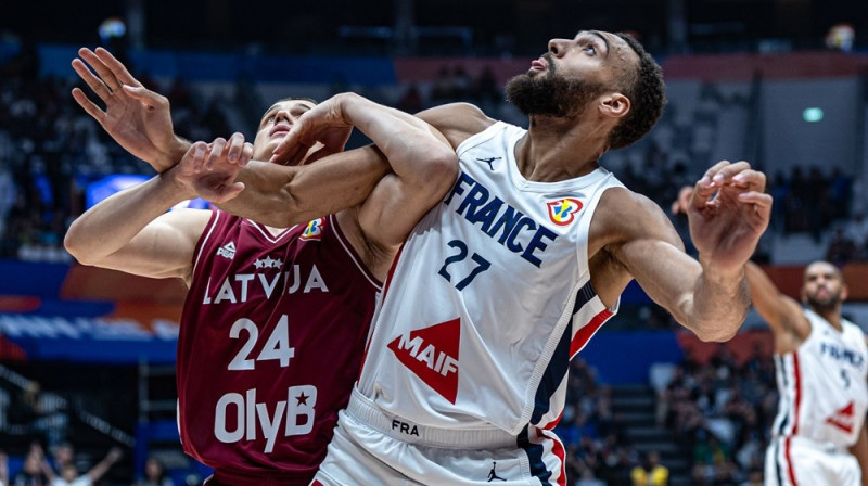 Rudī Gobērs pret Andreju Gražuli. Foto: FIBA